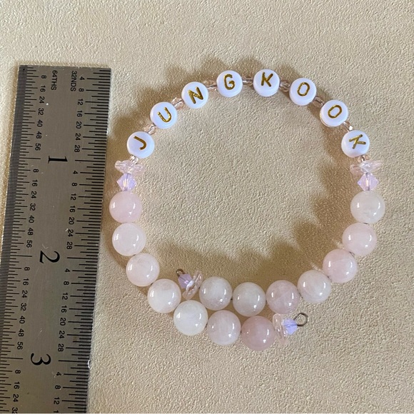 New Jungkook BTS Soft Pink Glass Beads Silver-tone Hardwire Bangle - Picture 5 of 6